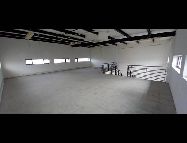 235M² OFFICE TO LET IN BRYANSTON